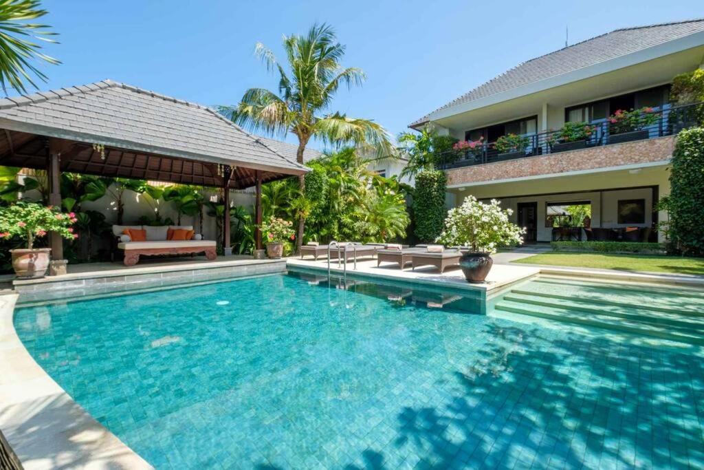 Kejora Beachfront Estate Sanur -Stunning Villa Eleven 外观 照片