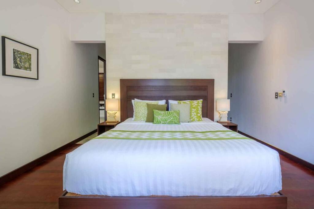 Kejora Beachfront Estate Sanur -Stunning Villa Eleven 外观 照片