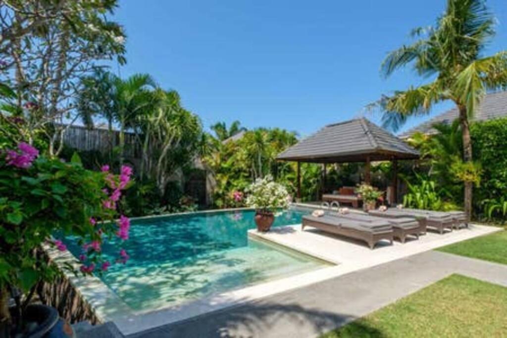 Kejora Beachfront Estate Sanur -Stunning Villa Eleven 外观 照片